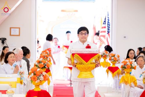 ภาพ No.175014:พิธีทอดกฐิน วัดพระธรรมกายซิลิคอนวัลเลย์ มลรัฐแคลิฟอร์เนีย ประเทศสหรัฐอเมริกา บูชาธรรม 80 ปี หลวงพ่อธัมมชโย โดยคณะศิษยานุศิษย์วัดพระธรรมกาย วันที่ 27 ตุลาคม พ.ศ. 2567