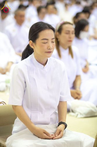 ภาพ No.209540:วันอาทิตย์ที่ 2 มีนาคม พ.ศ. 2568 พิธีบูชาข้าวพระ ณ สภาธรรมกายสากล วัดพระธรรมกาย