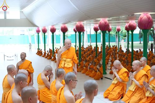ภาพ No.145564:พิธีอธิษฐานพรรษาของคณะสงฆ์วัดพระธรรมกาย ณ อุโบสถพระไตรปิฎก วัดพระธรรมกาย วันอาทิตย์ที่ 21 กรกฎาคม พ.ศ. 2567