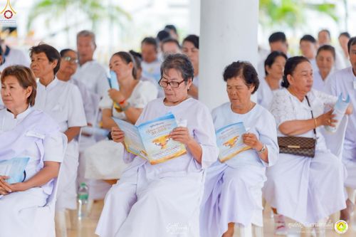 ภาพ No.248442:วันที่ 26-28 กันยายน พ.ศ. 2568 โครงการอบรมอุบาสกแก้ว อุบาสิกาแก้ว รุ่นที่ 3 ผู้แทนทอดกฐินสามัคคีทั่วไทย 30,000 วัด บูชาธรรม 81 ปี หลวงพ่อธัมมชโย ณ ศูนย์ปฏิบัติธรรมสวนผึ้ง จ.ราชบุรี