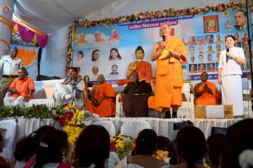 ภาพ No.263366:วันที่ 16 ตุลาคม พ.ศ. 2568 กฐินสมทบหลวงพ่อ ธัมมชโย ถวายแด่ วัดพุทธตรีรัตนะ วิหาร , เมือง ดร อัมเบ็ดการ์ นาการ์ นันเดท  รัฐมหาราษฎร์  ประเทศอินเดีย 