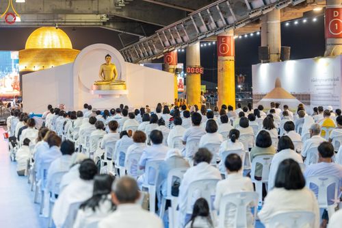 ภาพ No.187623:พิธีฉลองชัยสวดมนต์บทธัมมจักกัปปวัตนสูตร 7,000,000,000 จบ และพิธีสวดมนต์ข้ามปี วันที่ 31 ธันวาคม พ.ศ. 2567 ถึงวันที่ 1 มกราคม พ.ศ. 2568 ณ มหารัตนวิหารคด วัดพระธรรมกาย จ.ปทุมธานี