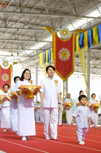 ภาพ No.251561:วันที่ 10 ตุลาคม พ.ศ. 2568 พิธีทอดผ้าป่าสมทบกฐินวัดพระธรรมกาย และสมทบกฐิน 30,000 กว่าวัดทั่วประเทศ ครั้งที่ 3 ณ สภาธรรมกายสากล วัดพระธรรมกาย