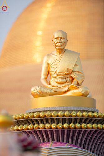 ภาพ No.121976:พิธีจุดประทีปถวายเป็นพุทธบูชา และบูชาธรรมมหาปูชนียาจารย์ พระมงคลเทพมุนี(สด จนฺทสโร) ในโครงการธรรมยาตรา กตัญญูบูชา มหาปูชนียาจารย์ พระมงคลเทพมุนี(สด จนฺทสโร) พระผู้ปราบมาร อนุสรณ์สถาน 7 แห่ง ปีที่ 12 วันที่ 31 มกราคม พ.ศ. 2567 ณ วัดพระธรรมกาย จ.ปทุมธานี