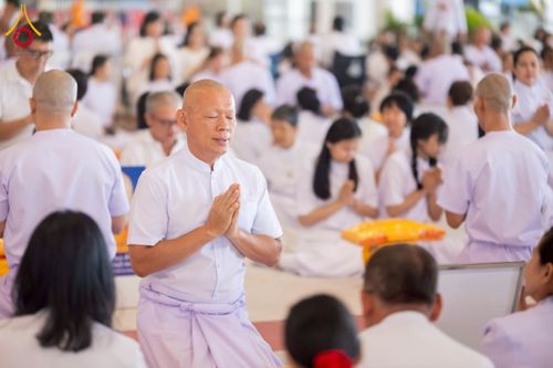 ภาพ No.277397:วันเสาร์ที่ 6 ธันวาคม พ.ศ. 2568 พิธีบรรพชาอุปสมบทและพิธีถวายบาตร โครงการอุปสมบทบูชาธรรมมหาปูชนียาจารย์ ประจำปี พ.ศ.2568 โครงการบวชพระนานาชาติ AEC และ WAB รุ่น CEO (นักบริหาร) รุ่นที่ 5 ณ โบสถ์พระไตรปิฏก วัดพระธรรมกาย