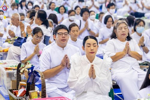 ภาพ No.207237:พิธีตักบาตร และปฏิบัติธรรมช่วงสาย ในวันมาฆบูชา วันพุธที่ 12 กุมภาพันธ์ พ.ศ. 2568 ณ วัดพระธรรมกาย จังหวัดปทุมธานี