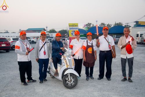 ภาพ No.202970:V.51 สารพัดV สารพัดดี ที่คลองบางนางแท่น ในโครงการธรรมยาตรา กตัญญูบูชา มหาปูชนียาจารย์ พระมงคลเทพมุนี(สด จนฺทสโร) พระผู้ปราบมาร อนุสรณ์สถาน 7 แห่ง ปีที่ 13 ระหว่างวันที่ 2-31 มกราคม พ.ศ. 2568