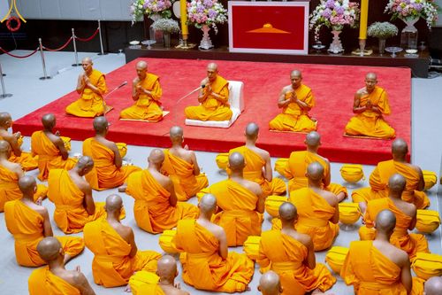ภาพ No.217460:วันเสาร์ที่ 12 เมษายน พ.ศ. 2568 พิธีอุปสมบท ในโครงการอุปสมบทหมู่ บูชาธรรมหลวงพ่อธัมมชโย, โครงการธรรมทายาท ระดับอุดมศึกษา รุ่นที่ 52 ,  โครงการบวชพระนานาชาติ AEC & WAB CEO รุ่นที่ 4 ณ วัดพระธรรมกาย