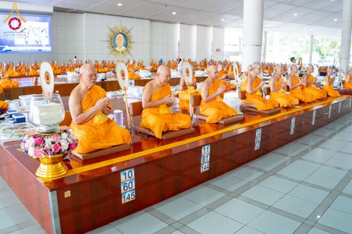 ภาพ No.253535:วันอังคารที่ 7 ตุลาคม พ.ศ.2568 (วันพระ ขึ้น 15 ค่ำ เดือน 11) พิธีบุพเปตพลี ครั้งที่ 171 ร่วมอุทิศบุญแด่หมู่ญาติที่ล่วงลับไปแล้ว และสืบทอดอายุพระพุทธศาสนา ณ หอฉันคุณยายอาจารย์ฯ วัดพระธรรมกาย