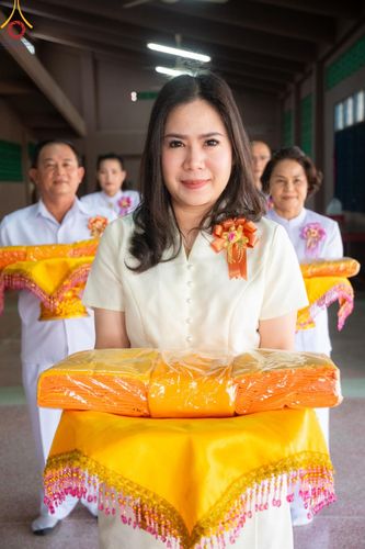 ภาพ No.189890:พิธีทอดผ้าป่าทำนุบำรุงศาสนสถาน ณ วัดอัมพวัน ต.สองพี่น้อง อ.สองพี่น้อง จ.สุพรรณบุรี ในโครงการธรรมยาตรา กตัญญูบูชา มหาปูชนียาจารย์ พระมงคลเทพมุนี(สด จนฺทสโร) พระผู้ปราบมาร อนุสรณ์สถาน 7 แห่ง ปีที่ 13 วันที่ 5 มกราคม พ.ศ. 2568