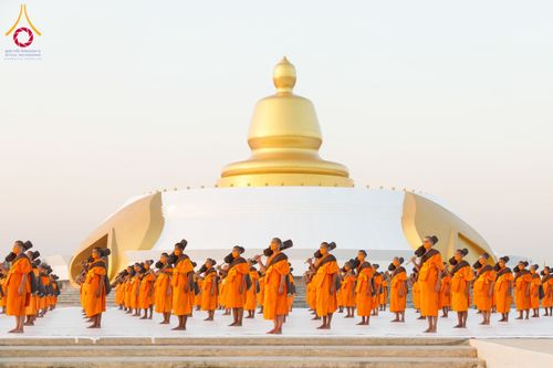 ภาพ No.116876:พระธรรมยาตราร่วมปฏิบัติธรรม และถ่ายภาพหมู่ประวัติศาสตร์ ปีที่ 12  วันที่ 21 มกราคม พ.ศ. 2567  ณ อนุสรณ์สถานบางปลา จ.นครปฐม