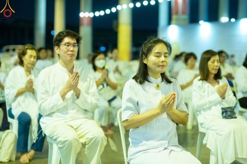 ภาพ No.211074:วันพฤหัสบดีที่ 13 มีนาคม พ.ศ. 2568  กิจกรรมวันพระ ขึ้น 15 ค่ำ เดือน 4 พิธีบุพเปตพลี ครั้งที่ 160 และ พิธีฉลองชัยสวดธัมจักรกัปปวัตนสูตร ครบ 7,196,000,000 จบ ณ วัดพระธรรมกาย