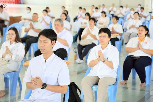 ภาพ No.231901:วันที่ 5 กรกฎาคม พ.ศ. 2568 พิธีถวายภัตตาหารเมนูสวรรค์ เพื่อการบรรลุธรรม ณ หอฉันคุณยายอาจารย์ฯ วัดพระธรรมกาย