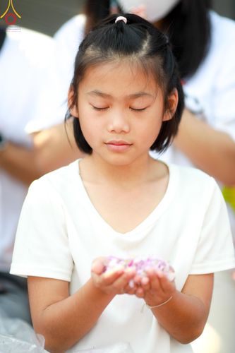 ภาพ No.120017:พิธีต้อนรับพระธรรมยาตรา ในโครงการธรรมยาตรา กตัญญูบูชา มหาปูชนียาจารย์ พระมงคลเทพมุนี(สด จนฺทสโร) พระผู้ปราบมาร อนุสรณ์สถาน 7 แห่ง ปีที่ 12 วันที่ 28 มกราคม พ.ศ. 2567 ณ วัดพระธรรมกาย จ.ปทุมธานี