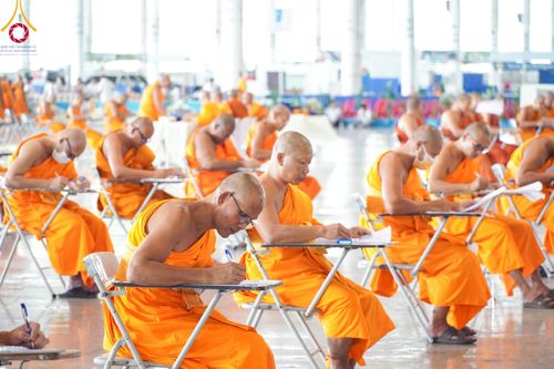 ภาพ No.100220:พิธีสอบธรรมสนามหลวง นักธรรมชั้นโท-เอก วันที่ 29 พฤศจิกายน - 2 ธันวาคม พุทธศักราช 2566 ณ สนามสอบวัดพระธรรมกาย จ.ปทุมธานี