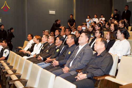 ภาพ No.271923:วันที่ 22 พฤศจิกายน พ.ศ. 2568 ผู้ว่าฯ ปทุมธานี ลงพื้นที่เยี่ยม “อำเภอคลองหลวง” พร้อมชมการเตรียมความพร้อมเทศกาลสวนดอกไม้ปทุมธานี “ทุ่งสวรรค์ ตะวันฉาย” ณ วัดพระธรรมกาย