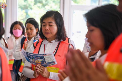 ภาพ No.110851:V.9 กล้าเก่ง การเตรียมงาน เก็บงาน การรับบุญของเจ้าหน้าที่หน่วยงานต่างๆ เพื่อโครงการธรรมยาตรา กตัญญูบูชามหาปูชนียาจารย์ พระมงคลเทพมุนี (สด จนฺทสโร) พระผู้ปราบมาร อนุสรณ์สถาน 7 แห่ง ปีที่ 12 ระหว่างวันที่ 2 - 31 มกราคม พ.ศ.2567