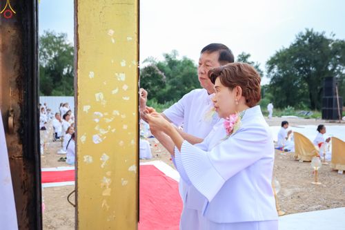 ภาพ No.339462:วันอังคารที่ 14  กรกฎาคม 2569 พิธีทอดผ้าป่าและพิธีตอกเสาเข็มมงคลต้นสุดท้าย องค์พระเจดีย์เพื่อสร้างสันติภาพโลก  ณ ธุดงคสถานพัฒนานิคม อ.พัฒนาพิคม จ.ลพบุรี