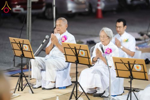 ภาพ No.299167:วันที่ 21 มกราคม พ.ศ. 2569 พิธีถวายภัตตาหารเป็นสังฆทาน แด่พระธรรมยาตรา ณ อนุสรณ์สถานบางปลา วัดบางปลา อำเภอบางเลน จังหวัดนครปฐม ในโครงการธรรมยาตรา กตัญญูบูชา มหาปูชนียาจารย์ พระมงคลเทพมุนี(สด จนฺทสโร) พระผู้ปราบมาร อนุสรณ์สถาน 7 แห่ง ปีที่ 14