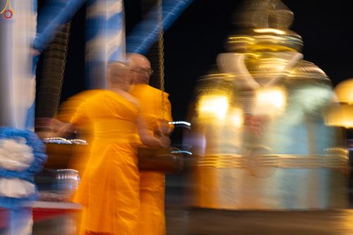 ภาพ No.337537:วันจันทร์ที่ 29 มิถุนายน พ.ศ.2569 (วันพระขึ้น 15 ค่ำ เดือน 8) พิธีบุพเปตพลี ครั้งที่ 184 ณ หอฉันคุณยายอาจารย์ฯ  พิธีสวดธัมมจักกัปปวัตนสูตร ครบ 8,495,000,000 จบ ณ มหาวิหารคด วัดพระธรรมกาย