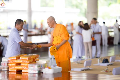 ภาพ No.343125:วันที่ 13 สิงหาคม พ.ศ.2569 พิธีบุพเปตพลี ครั้งที่ 186 ร่วมอุทิศส่วนกุศล แด่หมู่ญาติผู้ล่วงลับไปแล้ว และเป็นปัจจัยสนับสนุน การเผยแผ่พระพุทธศาสนา ณ หอฉันคุณยายอาจารย์ วัดพระธรรมกาย