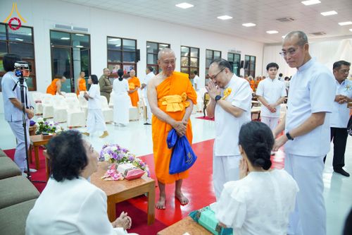 ภาพ No.316153:วันศุกร์ที่ 27 มีนาคม พ.ศ. 2569 พิธีบำเพ็ญกุศล คุณพ่อณรงค์ จินตมากุล  สิริอายุ 99 ปี 11 เดือน โยมบิดา พระครูปลัดรัตนวีรวัฒน์ (รังสฤษดิ์ อิทฺธิจินตโก) ที่ปรึกษาเจ้าคณะจังหวัดปทุมธานี เจ้าอาวาสวัดพระธรรมกาย  ณ ห้องปลูกศรัทธา 2 วัดพระธรรมกาย ปทุมธานี