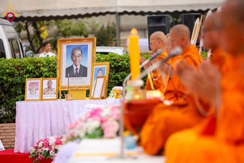 ภาพ No.347010:วันอาทิตย์ที่ 30 สิงหาคม พ.ศ. 2569  พิธีทำบุญตักบาตรพระ 123 รูป เนื่องในโอกาสครบรอบ 122 ปี แห่งการก่อตั้งอำเภอคลองหลวง จังหวัดปทุมธานี ณ บริเวณหน้าที่ว่าการอำเภอคลองหลวง
