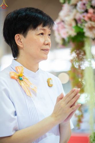 ภาพ No.85304:พิธีมุทิตาสักการะพระภิกษุ ผู้สอบได้เปรียญธรรม ๙ ประโยคระดับโลก, พิธีมอบโล่เกียรติยศและทุนการศึกษา สำนักเรียนบาลีดีเด่นทั่วประเทศ ในวันสมาธิโลก อาทิตย์ที่ 6 สิงหาคม พ.ศ. 2566 ณ สภาธรรมกายสากล วัดพระธรรมกาย