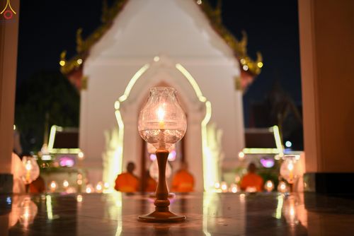 ภาพ No.297198:วันที่ 17 มกราคม พ.ศ. 2569 พิธีจุดประทีปถวายเป็นพุทธบูชา และบูชาธรรมมหาปูชนียาจารย์ (ภาพชุดที่ 2) ณ วัดโบสถ์บน ต.บางคูเวียง จ.นนทบุรี อนุสรณ์สถานลำดับที่ 4 สถานที่เกิดด้วยกายธรรม ในโครงการธรรมยาตรา กตัญญูบูชา มหาปูชนียาจารย์ พระมงคลเทพมุนี(สด จนฺทสโร) พร