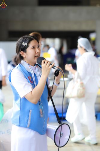 ภาพ No.325881:วันที่ 22 เมษายน พ.ศ.2569(วันคุ้มครองโลก) งานถวายมหาสังฆทาน 40,000 กว่าวัดทั่วประเทศ เจ้าหน้าที่ สาธุชน ร่วมใจจัดเตรียมภัตตาหารเพล (ชุด 2)