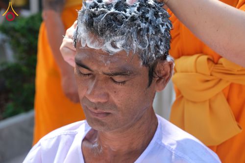 ภาพ No.315571:วันที่ 21 มีนาคม พ.ศ. 2569 โครงการอุปสมบทหมู ภาคฤดูร้อน ศูนย์อบรมเยาวชนนครปฐม อุปสมบท ณ พระอุโบสถ วัดลาดหญ้าไทร