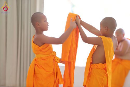 ภาพ No.320625:วันที่ 6-9 เมษายน พ.ศ.2569 สามเณรสวดมนต์ทำวัตรเช้า-เย็น  เข้าฐานกิจกรรม ฝึกUG5 นั่งสมาธิ ปฏิบัติธรรม ณ ศูนย์ปฏิบัติธรรมและศูนย์อบรมเยาวชนเพชรบุรี  ต.ท่าแลง อ.ท่ายาง จ.เพชรบุรี