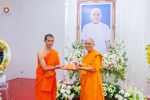 ภาพ No.314509:วันศุกร์ที่ 20 มีนาคม พ.ศ. 2569 พิธีบำเพ็ญกุศล คุณพ่อณรงค์ จินตมากุล โยมบิดา พระครูปลัดรัตนวีรวัฒน์ (รังสฤษดิ์ อิทฺธิจินตโก) ที่ปรึกษาเจ้าคณะจังหวัดปทุมธานี เจ้าอาวาสวัดพระธรรมกาย  ณ ห้องปลูกศรัทธา 2 วัดพระธรรมกาย ปทุมธานี