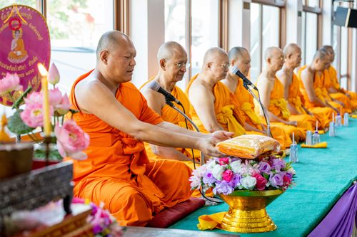 ภาพ No.304491:วันที่ 27 มกราคม พ.ศ. 2569 พิธีทอดผ้าป่าทำนุบำรุงศาสนสถาน ณ วัดปรางค์หลวง ต.บางม่วง อ.บางใหญ่ จ.นนทบุรี ในโครงการธรรมยาตรา กตัญญูบูชา มหาปูชนียาจารย์ พระมงคลเทพมุนี(สด จนฺทสโร) พระผู้ปราบมาร อนุสรณ์สถาน 7 แห่ง ปีที่ 14