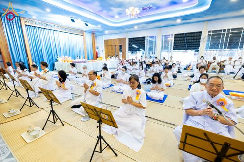 ภาพ No.294838:วันที่ 15 มกราคม พ.ศ. 2569 พิธีถวายภัตตาหารเป็นสังฆทาน แด่พระธรรมยาตรา ณ วัดโบสถ์บน ต.บางคูเวียง จ.นนทบุรี อนุสรณ์สถานลำดับที่ 4 สถานที่เกิดด้วยกายธรรม ในโครงการธรรมยาตรา กตัญญูบูชา มหาปูชนียาจารย์ พระมงคลเทพมุนี(สด จนฺทสโร) พระผู้ปราบมาร อนุสรณ์สถาน 7 แ