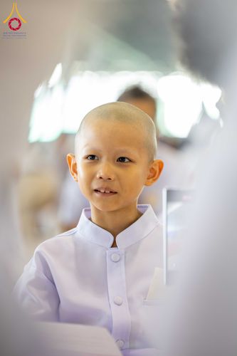 ภาพ No.319461:วันเสาร์ที่ 4 เมษายน พ.ศ.2569 พิธีขอขมา มอบผ้าไตร และถวายบาตรแด่นาคธรรมทายาท ในโครงการบรรพชาสามเณรฟื้นฟูพระพุทธศาสนาทั่วไทย โครงการหน่อแก้วเปรียญธรรม รุ่นที่ 14 โครงการสามเณรยุวธรรมทายาท รุ่นที่ 34 โครงการสามเณรมัชฌิมธรรมทายาท รุ่นที่ 30 ณ สภาธรรมกายสากล