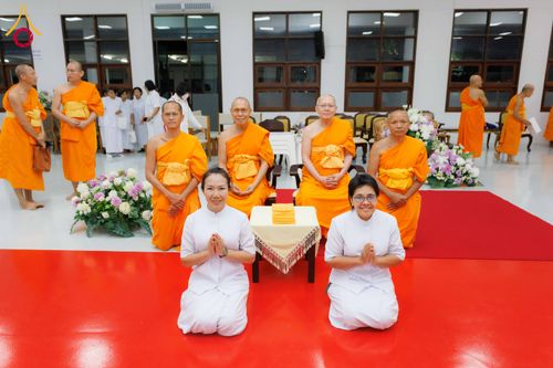 ภาพ No.316296:วันเสาร์ที่ 28 มีนาคม พ.ศ. 2569 พิธีบำเพ็ญกุศล คุณพ่อณรงค์ จินตมากุล  สิริอายุ 99 ปี 11 เดือน โยมบิดา พระครูปลัดรัตนวีรวัฒน์ (รังสฤษดิ์ อิทฺธิจินตโก) ที่ปรึกษาเจ้าคณะจังหวัดปทุมธานี เจ้าอาวาสวัดพระธรรมกาย  ณ ห้องปลูกศรัทธา 2 วัดพระธรรมกาย ปทุมธานี