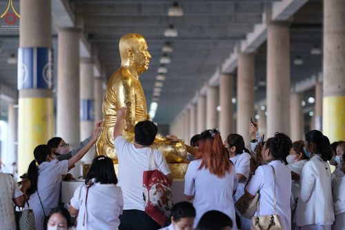 ภาพ No.68786:พิธีตักบาตรฉลองพระใหม่ วันที่ 1 มกราคม พ.ศ. 2566 ณ วัดพระธรรมกาย จ.ปทุมธานี