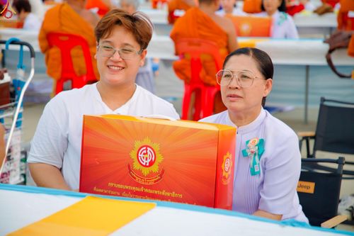 ภาพ No.324726:วันที่ 22 เมษายน พ.ศ.2569 (วันคุ้มครองโลก) บรรยากาศสาธุชน ในงานถวายมหาสังฆทาน 40,000 กว่าวัดทั่วประเทศ ณ ลานธรรม วัดพระธรรมกาย