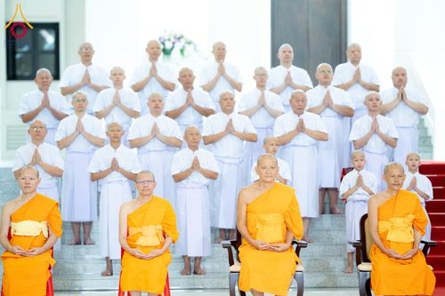 ภาพ No.286573:วันเสาร์ที่ 12 กรกฏาคม พ.ศ.2568 พิธีบรรพชาอุปสมบท  โครงการบรรพชาอุปสมบทหมู่ ธรรมทายาทนานาชาติ(ภาคภาษาจีน), โครงการบรรพชาสามเณร โรงเรียนนานาชาติ รุ่นที 14