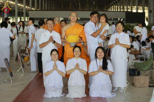 ภาพ No.321459:วันเสาร์ที่ 11 เมษายน พ.ศ.2569 พิธีขอบรรพชา พิธีขอสรณคมณ์และศีล, พิธีถวายบาตร พิธีอุปสมบท โครงการอุปสมบทหมู่ บูชาธรรมหลวงพ่อธัมมชโย พ.ศ.2569 โครงการอุปสมบทหมู่ธรรมทายาท ระดับอุดมศึกษา รุ่น 53 (ภาคฤดูร้อน) ณ วัดพระธรรมกาย ปทุมธานี