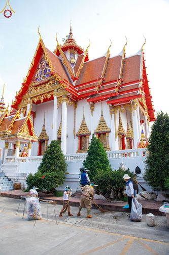 ภาพ No.72754:พระธรรมยาตรา ปฏิบัติศาสนกิจทำนุบำรุงศาสนสถาน, สวดธรรมจักร ,ปฏิบัติธรรม ร่วมกับชุมชน,นักเรียนเด็กดีวีสตาร์ ในโครงการธรรมยาตรากตัญญูบูชา มหาปูชนียาจารย์ พระมงคลเทพมุนี(สด จนฺทสโร) พระผู้ปราบมาร อนุสรณ์สถาน 7 แห่ง ปีที่ 11 ณ วัดโบสถ์(บน) อ.บางกรวย จ.นนทบุรี