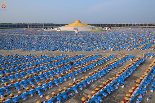 ภาพ No.324948:วันที่ 22 เมษายน พ.ศ.2569 (วันคุ้มครองโลก) พิธีถวายมหาสังฆทาน 40,000 กว่าวัดทั่วประเทศ (ชุดที่ 2) ณ ลานธรรม พระมหาธรรมกายเจดีย์ วัดพระธรรมกาย