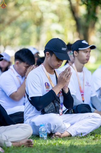 ภาพ No.330066:วันที่ 27-29 พฤษภาคม พ.ศ.2569 MBMI Tangerang (Majelis Agama Buddha Mahanikaya) ได้มีการเตรียมงานเพื่อจัดงานวิสาขบูชานานาชาติ  ชึ่งในงานจะมีการจุดประทีปโคมลาน โคมลอย กว่า 20,000 ดวง  เพื่อน้อมถวายเป็นพุทธบูชา และเพื่อเป็นการกระชับสัมพันธมิตรภาพ