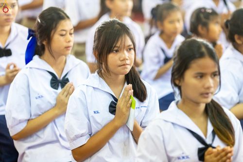 ภาพ No.288529:วันที่ 5 มกราคม พ.ศ. 2569 พิธีทอดผ้าป่าทำนุบำรุงศาสนสถาน ณ วัดอัมพวัน ต.สองพี่น้อง อ.สองพี่น้อง จ.สุพรรณบุรี ในโครงการธรรมยาตรา กตัญญูบูชา มหาปูชนียาจารย์ พระมงคลเทพมุนี(สด จนฺทสโร) พระผู้ปราบมาร อนุสรณ์สถาน 7 แห่ง ปีที่ 14