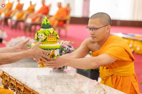 ภาพ No.331859:วันพฤหัสบดีที่ 4 มิถุนายน พ.ศ.2569 พิธีต้อนรับเปรียญธรรม 9 ประโยค และเปรียญธรรม 6 ประโยค  ณ อาคารธรรมสภา วัดบ้านขุน ต.บ่อหลวง อ.ฮอด จ.เชียงใหม่