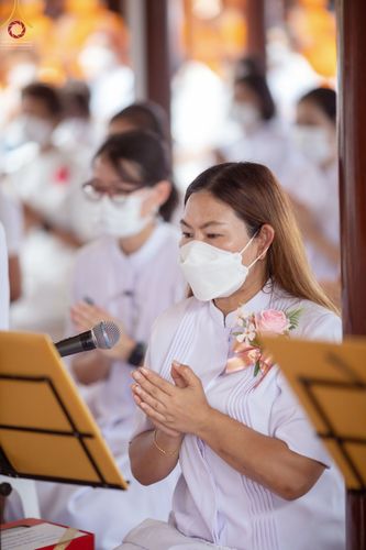 ภาพ No.71579:พระธรรมยาตรา ปฏิบัติศาสนกิจ ทำนุบำรุงศาสนสถาน, ปฏิบัติธรรม ร่วมกับชุมชน,นักเรียนเด็กดีวีสตาร์ และร่วมพิธีทอดผ้าป่าบำรุงศาสนสถาน ในโครงการธรรมยาตรากตัญญูบูชา มหาปูชนียาจารย์ พระมงคลเทพมุนี(สด จนฺทสโร) พระผู้ปราบมาร อนุสรณ์สถาน 7 แห่ง ปีที่ 11 ณ วัดสองพี่น