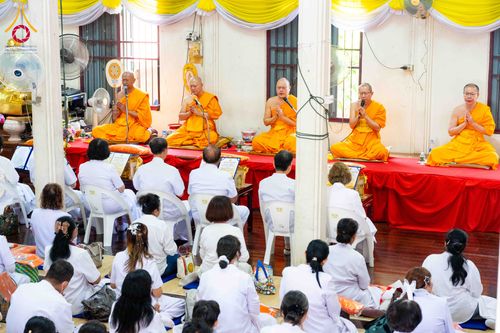 ภาพ No.298887:วันที่ 16 มกราคม พ.ศ. 2569 พิธีทอดผ้าป่าทำนุบำรุงศาสนสถาน ณ วัดอัมพวัน ต.บางม่วง อ.บางใหญ่ จ.นนทบุรี ในโครงการธรรมยาตรา กตัญญูบูชา มหาปูชนียาจารย์ พระมงคลเทพมุนี(สด จนฺทสโร) พระผู้ปราบมาร อนุสรณ์สถาน 7 แห่ง ปีที่ 14