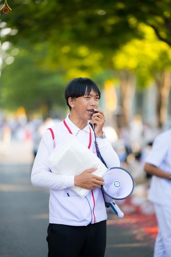 ภาพ No.306557:ภาพเบื้องหลังอาสาสมัครรวมใจ ชุดที่ 5 ในโครงการธรรมยาตรา กตัญญูบูชา มหาปูชนียาจารย์ พระมงคลเทพมุนี(สด จนฺทสโร) พระผู้ปราบมาร อนุสรณ์สถาน 7 แห่ง ปีที่ 14