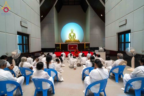 ภาพ No.342439:วันที่ 31 กรกฎาคม พ.ศ. 2569  ต้อนรับคณะแสวงบุญชาวศรีลังกา 31 ท่าน เยี่ยมชมวัดพระธรรมกาย